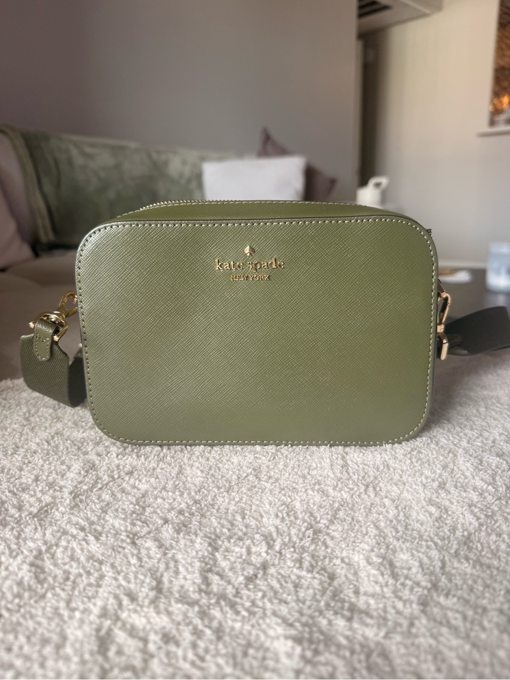 Kate Spade Camera Bag Crossbody in Olive Green